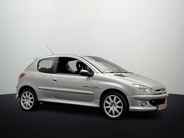 Peugeot 206 1.6-16v quiksilver 2006 | 31-sh-nd - afbeelding 3 van  19