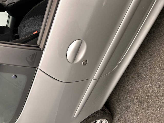 Peugeot 206 1.6-16v quiksilver 2006 | 31-sh-nd - afbeelding 13 van  19