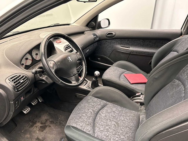 Peugeot 206 1.6-16v quiksilver 2006 | 31-sh-nd - afbeelding 16 van  19