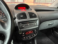 Peugeot 206 2.0-16v gti 134pk 2004, 33-ns-vn - afbeelding 44 van  48