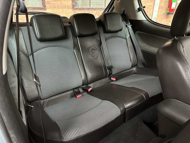 Peugeot 206 2.0-16v gti 134pk 2004, 33-ns-vn - afbeelding 24 van  48