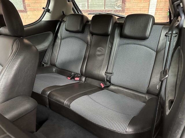 Peugeot 206 2.0-16v gti 134pk 2004, 33-ns-vn - afbeelding 32 van  45