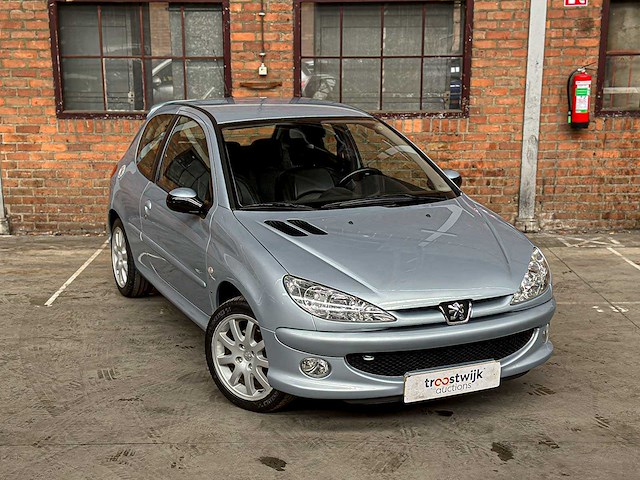 Peugeot 206 2.0-16v gti 134pk 2004, 33-ns-vn - afbeelding 44 van  45