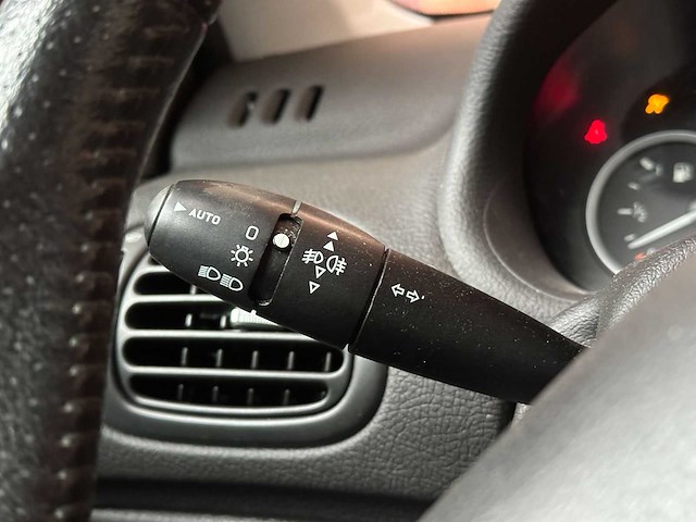 Peugeot 206 2.0-16v gti 134pk 2004, 33-ns-vn - afbeelding 11 van  48