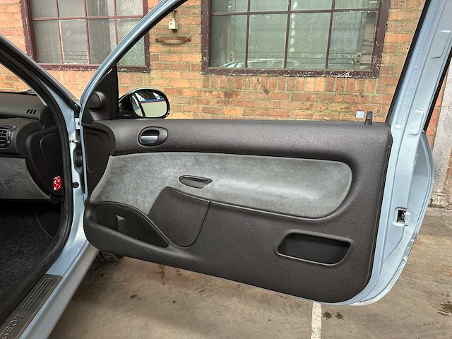 Peugeot 206 2.0-16v gti 134pk 2004, 33-ns-vn - afbeelding 26 van  48