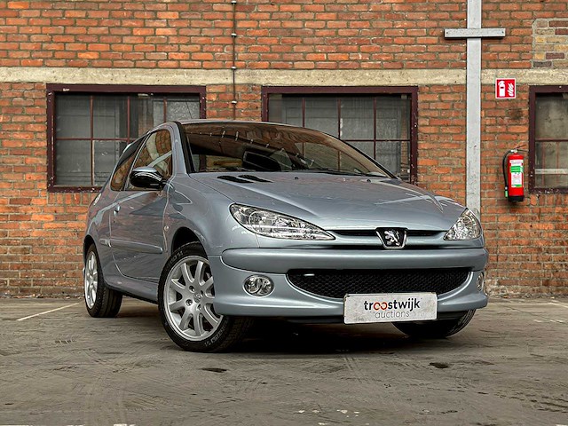 Peugeot 206 2.0-16v gti 134pk 2004, 33-ns-vn - afbeelding 46 van  48