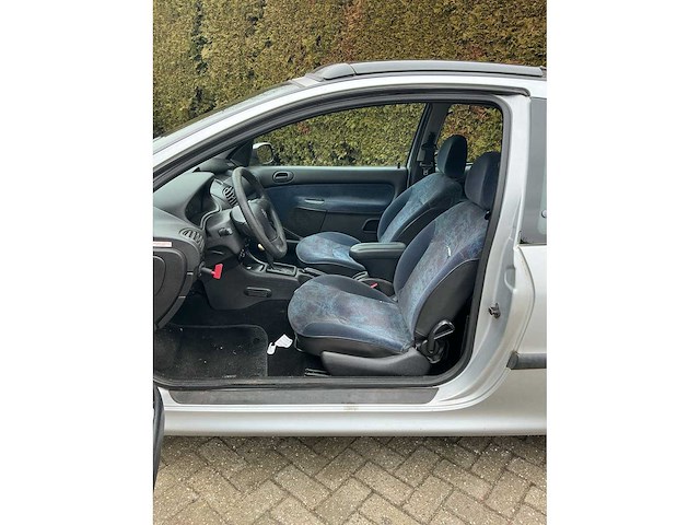 Peugeot 206 “automaat” 85-fd-gz - afbeelding 10 van  33