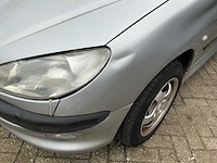 Peugeot 206 “automaat” 85-fd-gz - afbeelding 19 van  33