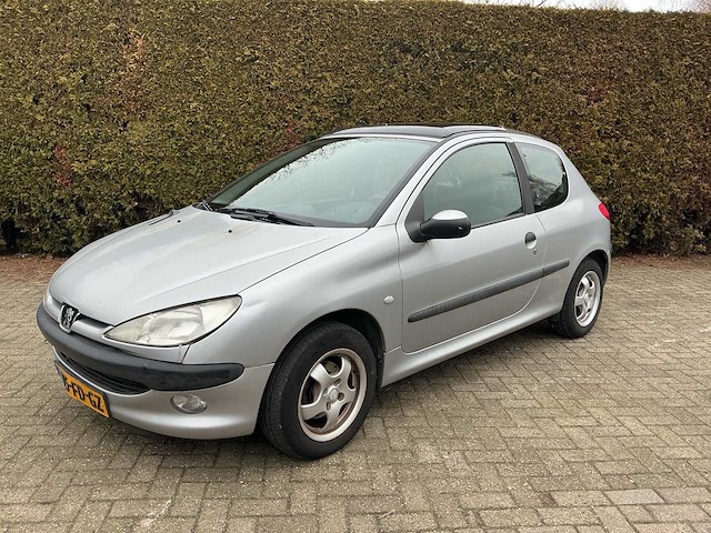 Peugeot 206 “automaat” 85-fd-gz - afbeelding 23 van  33