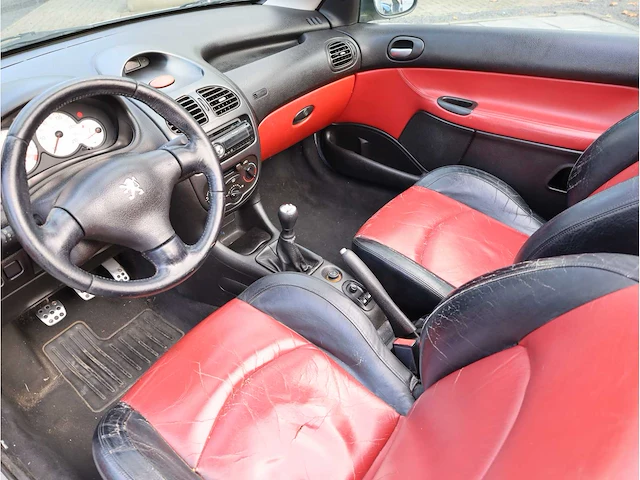 Peugeot 206 cc 1.6 16v 2001, 92-hl-ff - afbeelding 10 van  37