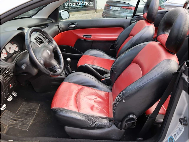 Peugeot 206 cc 1.6 16v 2001, 92-hl-ff - afbeelding 11 van  37