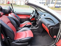 Peugeot 206 cc 1.6 16v 2001, 92-hl-ff - afbeelding 18 van  37