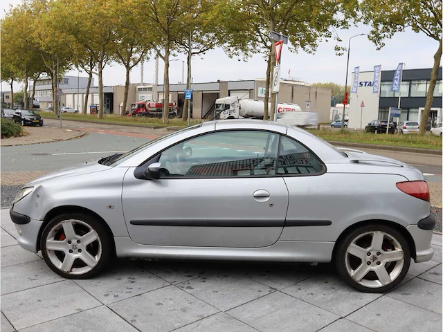 Peugeot 206 cc 1.6 16v 2001, 92-hl-ff - afbeelding 12 van  37