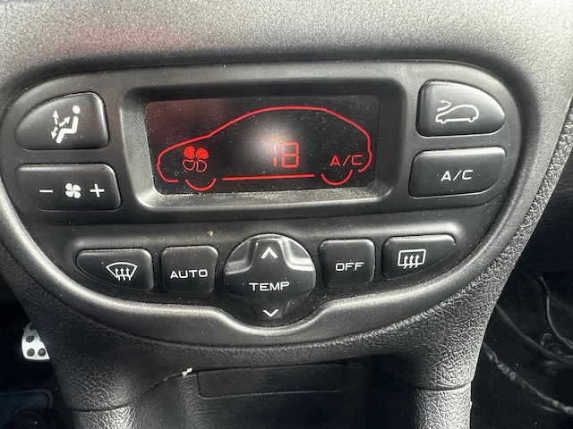 Peugeot 206 cc 2.0 16v , 41-ht-vg - afbeelding 3 van  15
