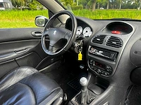Peugeot 206 cc 2.0 16v , 41-ht-vg - afbeelding 12 van  15
