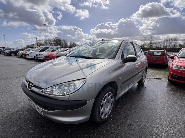 Peugeot 206 phase 2 1 4i one line, 2005 - afbeelding 1 van  33
