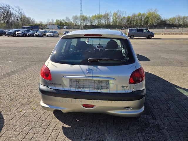 Peugeot 206 phase 2 206 1.4i urban 75, 2007 - afbeelding 32 van  35