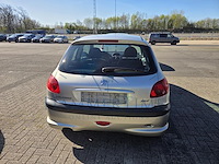 Peugeot 206 phase 2 206 1.4i urban 75, 2007 - afbeelding 32 van  35