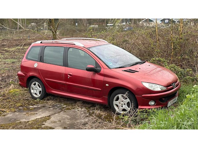 Peugeot 206 sw 1.4-16v air-line 3 88pk 2006, 59-tb-fg - afbeelding 1 van  33