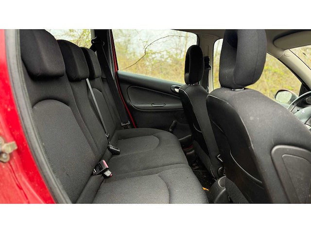 Peugeot 206 sw 1.4-16v air-line 3 88pk 2006, 59-tb-fg - afbeelding 28 van  33