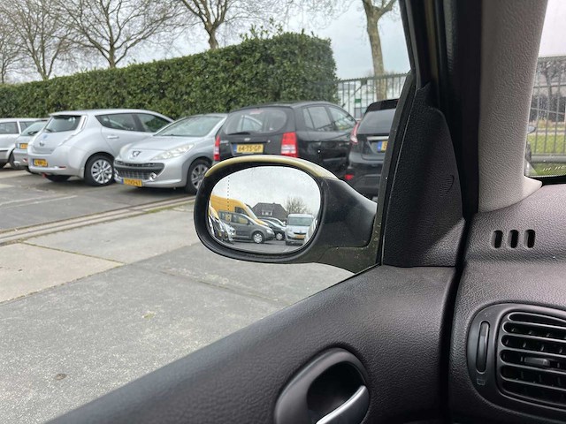 Peugeot 206 sw 1.4 xs 2003 | 24-ll-jn - afbeelding 3 van  23