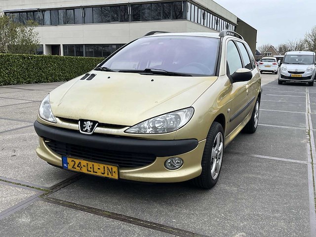 Peugeot 206 sw 1.4 xs 2003 | 24-ll-jn - afbeelding 17 van  21