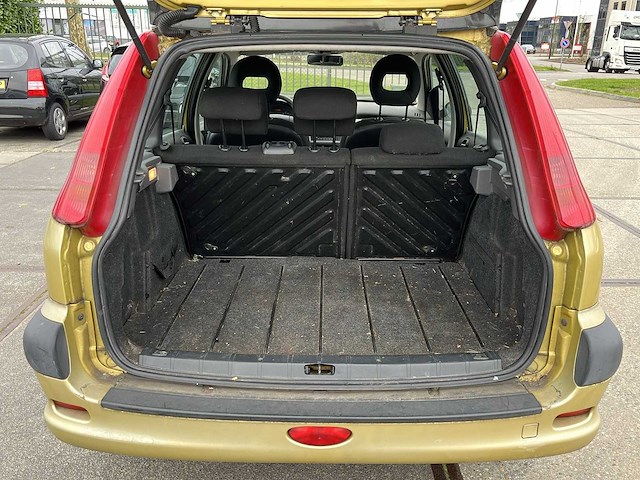 Peugeot 206 sw 1.4 xs 2003 | 24-ll-jn - afbeelding 9 van  16