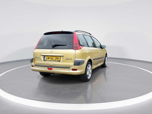 Peugeot 206 sw 1.4 xs 2003 | 24-ll-jn - afbeelding 2 van  16