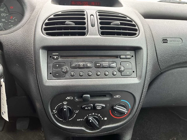 Peugeot 206 sw 1.4 xs 2003 | 24-ll-jn - afbeelding 9 van  23