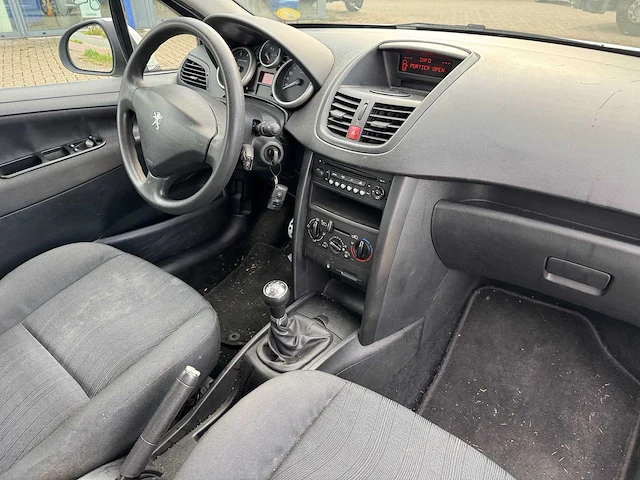 Peugeot 207 1.4-16v xr, 29-td-jd - afbeelding 8 van  12