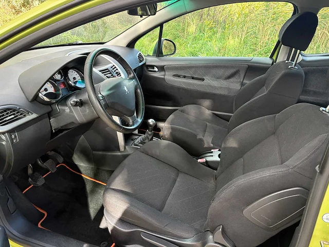 Peugeot 207 1.4-16v xs , 88-td-tg - afbeelding 12 van  14