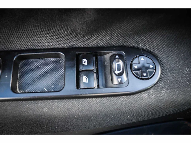 Peugeot 207 1.4 vti cool 'n blue, 93-xv-ns - afbeelding 5 van  17