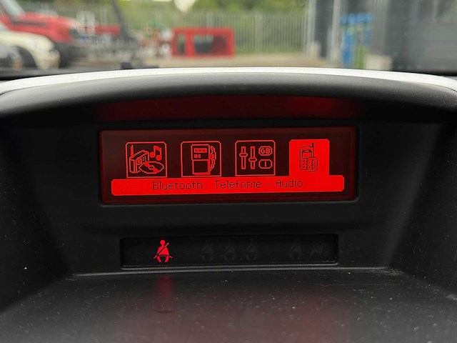Peugeot 207 1.4 vti millesim 200 2011 | 28-rlf-9 i - afbeelding 8 van  19