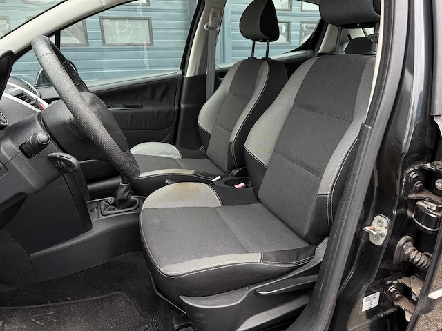 Peugeot 207 1.4 vti millesim 200 2011 | 28-rlf-9 i - afbeelding 9 van  19