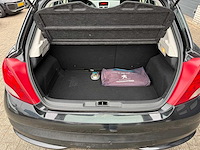 Peugeot 207 1.4 vti millesim 200 2011 | 28-rlf-9 i - afbeelding 17 van  19