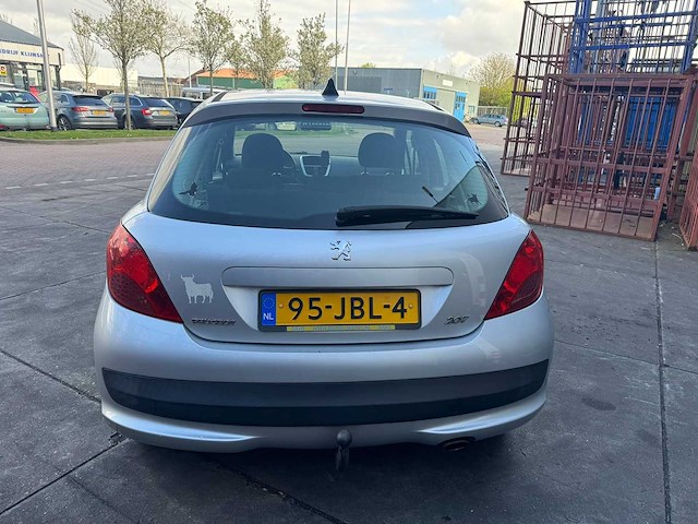 Peugeot 207 1.4 vti xs pack 95-jbl-4 - afbeelding 7 van  11