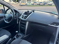 Peugeot 207 1.4 vti xs pack 95-jbl-4 - afbeelding 17 van  19