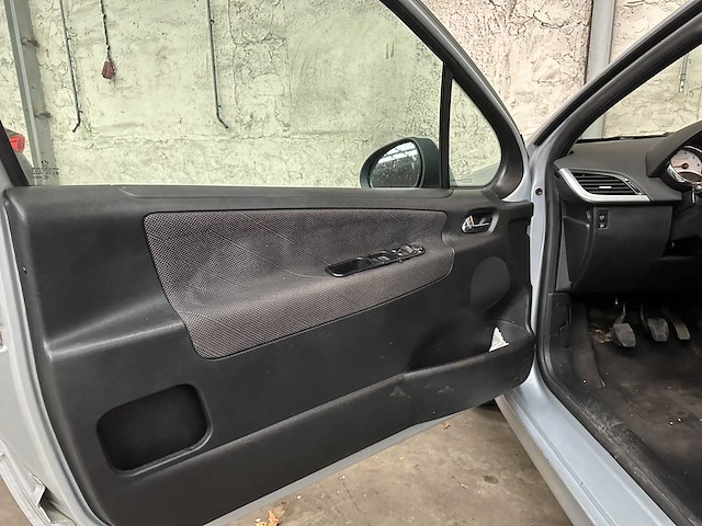 Peugeot 207 1.4 vti xs pack 95pk 2007, 43-srf-3 - afbeelding 15 van  37