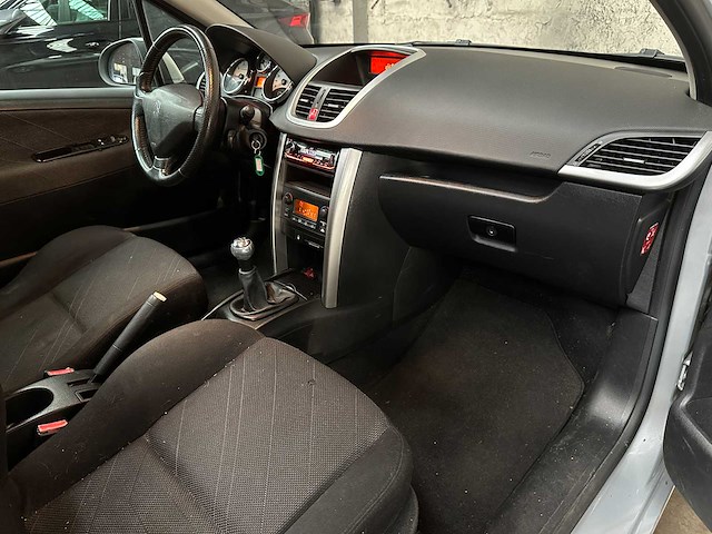 Peugeot 207 1.4 vti xs pack 95pk 2007, 43-srf-3 - afbeelding 29 van  37