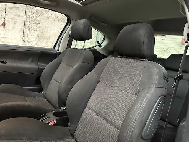 Peugeot 207 1.4 vti xs pack 95pk 2007, 43-srf-3 - afbeelding 33 van  37