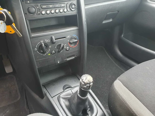 Peugeot 207 1.4 x-line, g-706-fn - afbeelding 7 van  9