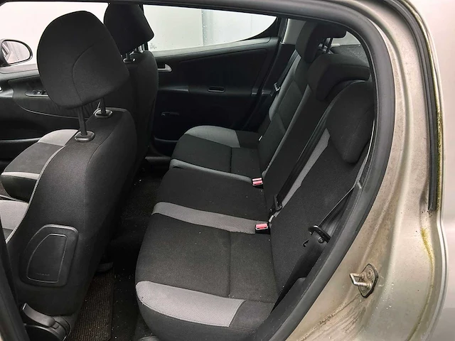 Peugeot 207 1.4 xr 2007 | th-126-z - afbeelding 11 van  40