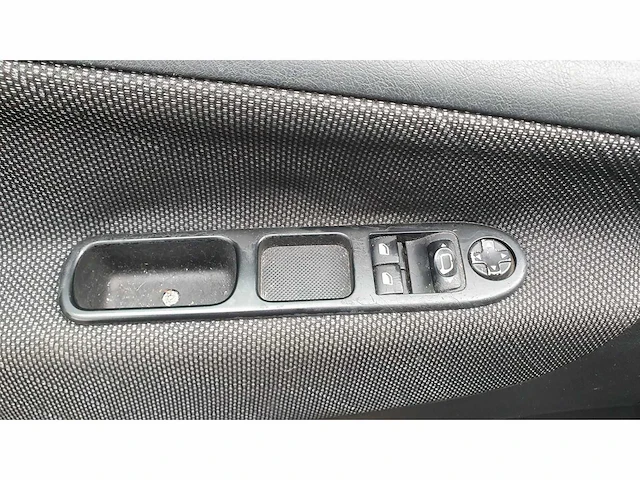 Peugeot 207 1.6-16v xs pack, 67-xh-ps - afbeelding 9 van  11