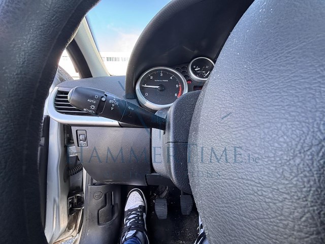 Peugeot 207 1.6 hdi x line 98g fap, 2012 - afbeelding 16 van  39