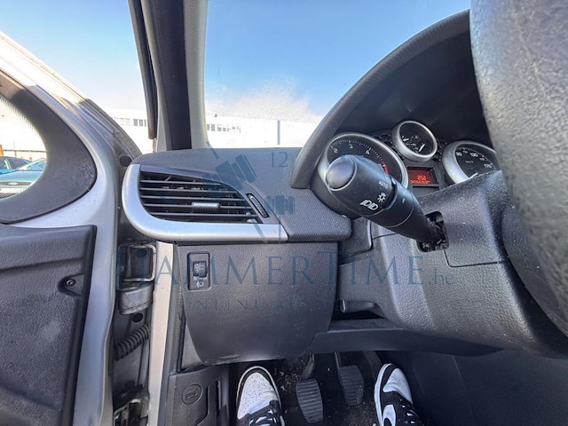 Peugeot 207 1.6 hdi x line 98g fap, 2012 - afbeelding 17 van  39