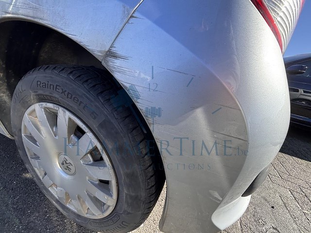 Peugeot 207 1.6 hdi x line 98g fap, 2012 - afbeelding 32 van  39