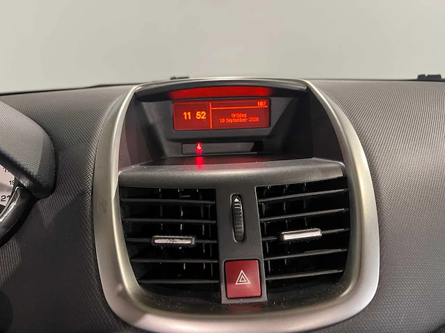 Peugeot 207 cc 1.6 vti griffe, 05-snh-8 - afbeelding 10 van  26