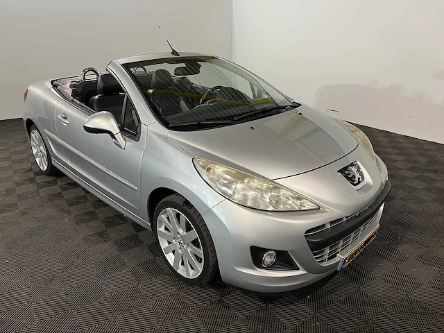 Peugeot 207 cc 1.6 vti griffe, 05-snh-8 - afbeelding 17 van  26