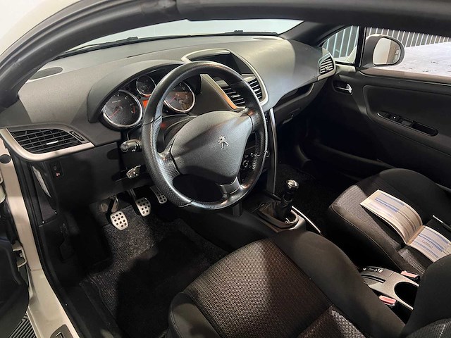 Peugeot 207 cc 1.6 vti , l-755-gt - afbeelding 4 van  19
