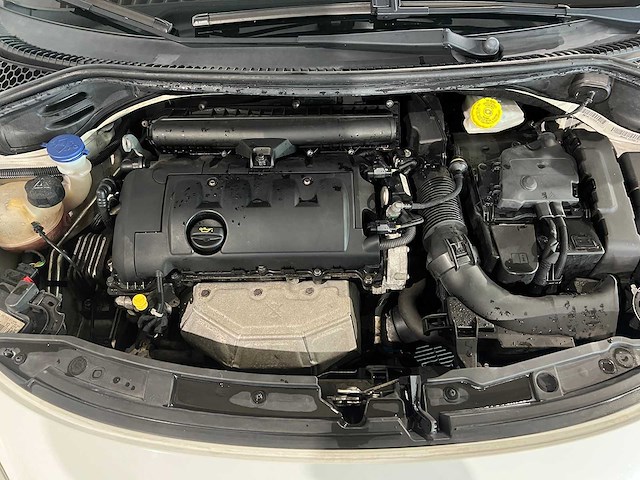 Peugeot 207 cc 1.6 vti , l-755-gt - afbeelding 12 van  19
